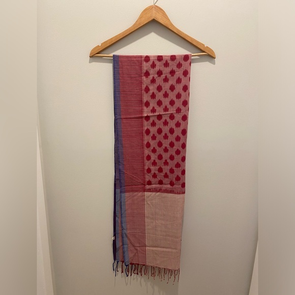 Red cotton striped mix pattern hand knotted scarf - Picture 11 of 16